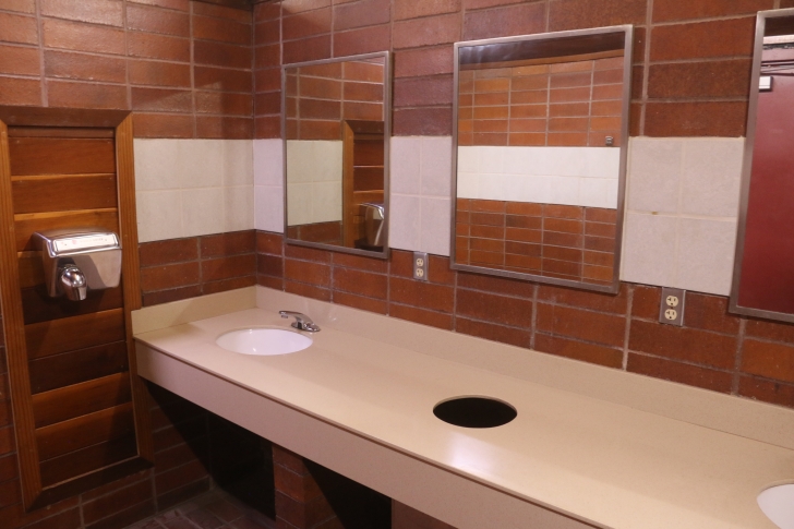 Camping at Eugene T Mahoney State Park in Nebraska