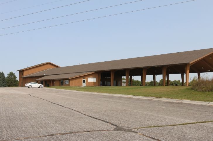 Camping at Eugene T Mahoney State Park in Nebraska
