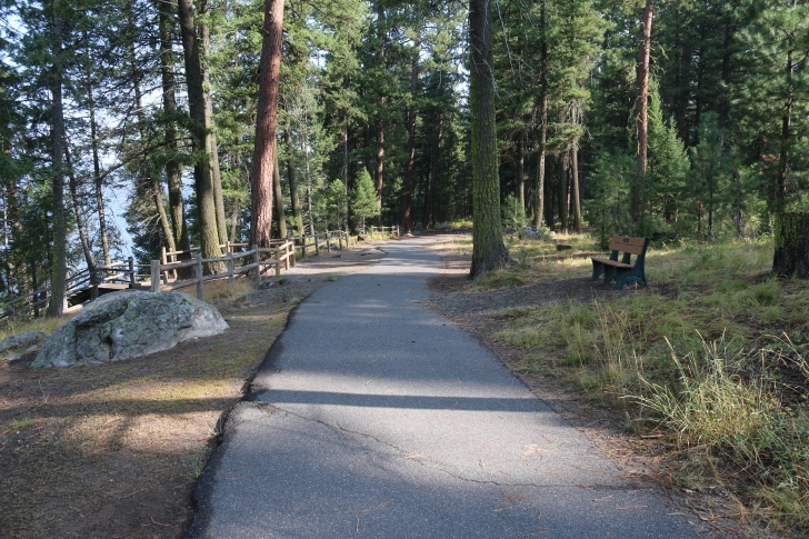 A guide to camping at Ponderosa State Park in Idaho