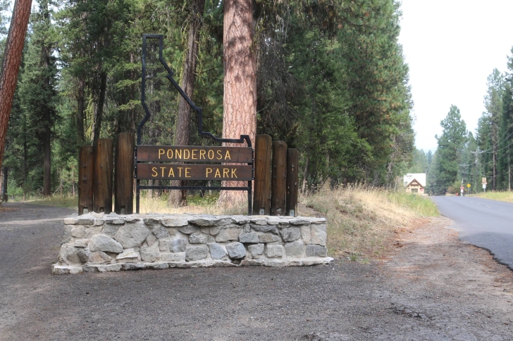 A guide to camping at Ponderosa State Park in Idaho