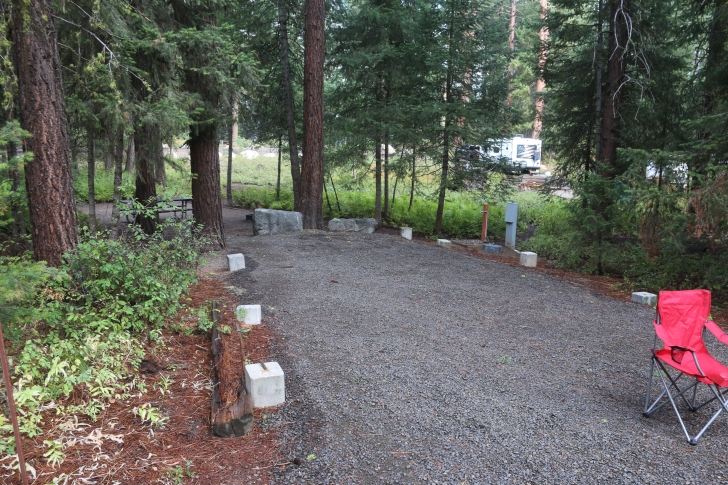 A guide to camping at Ponderosa State Park in Idaho