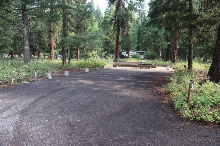 A guide to camping at Ponderosa State Park in Idaho