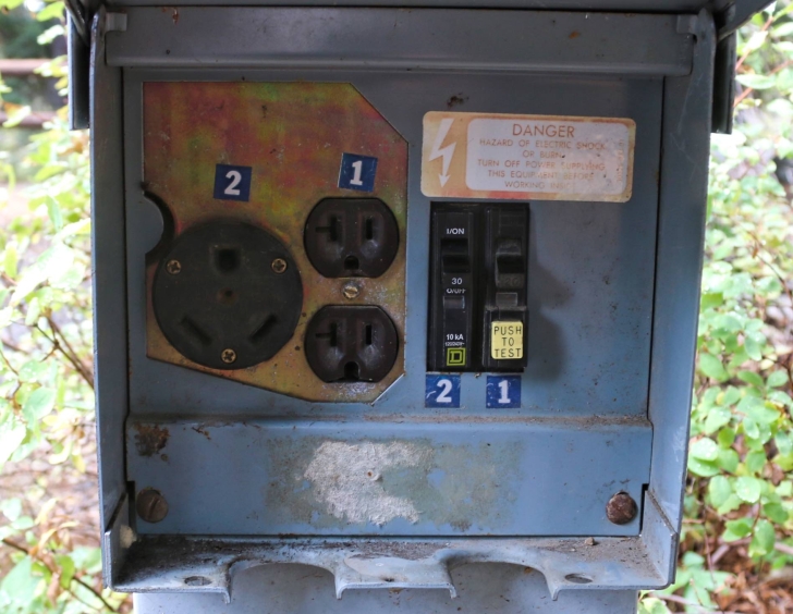 A guide to camping at Ponderosa State Park in Idaho