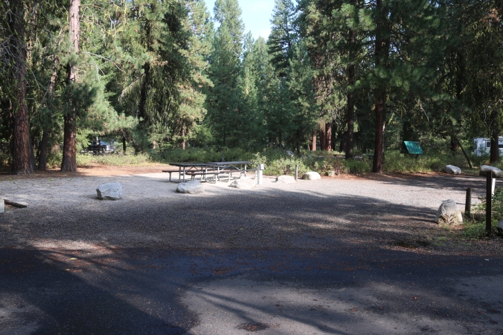 A guide to camping at Ponderosa State Park in Idaho