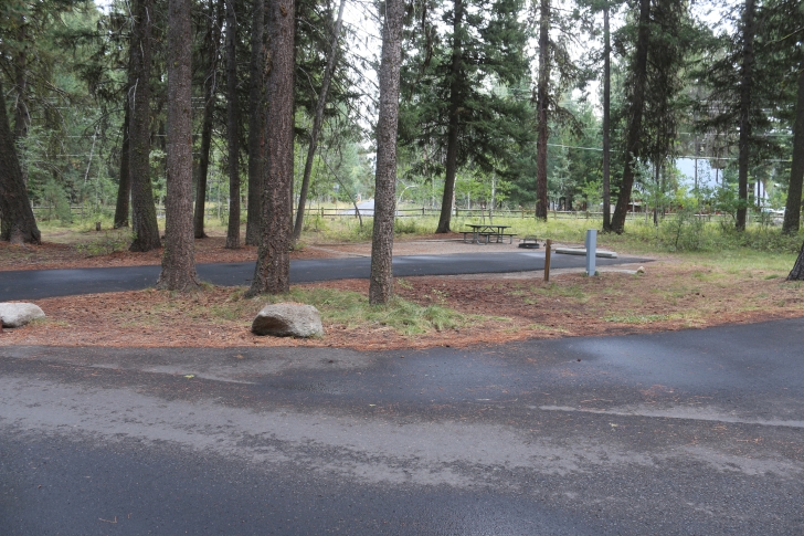 A guide to camping at Ponderosa State Park in Idaho