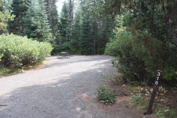 A guide to camping at Ponderosa State Park in Idaho