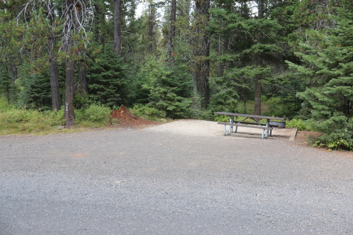 A guide to camping at Ponderosa State Park in Idaho