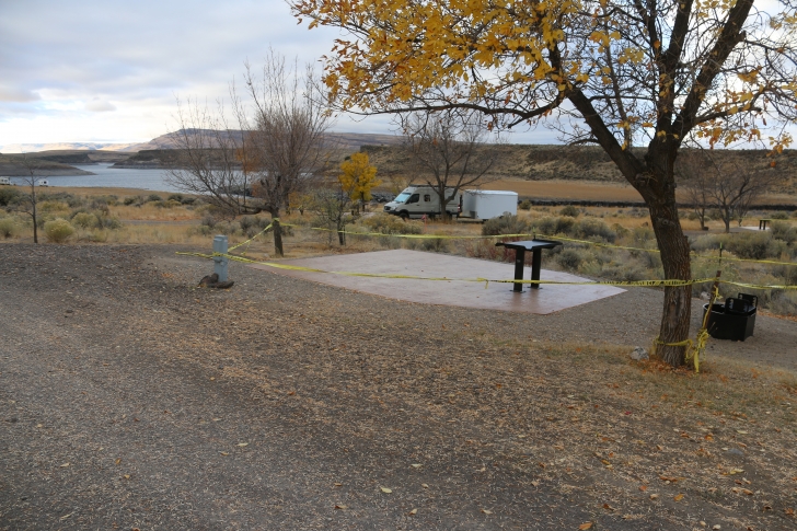 Camping at the Lud Drexler Park on the Salmon Falls Creek Reservoir