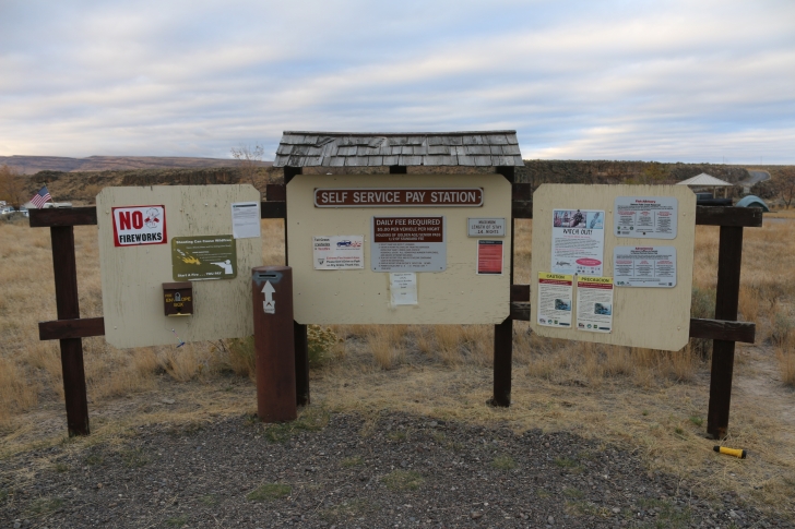 Camping at the Lud Drexler Park on the Salmon Falls Creek Reservoir