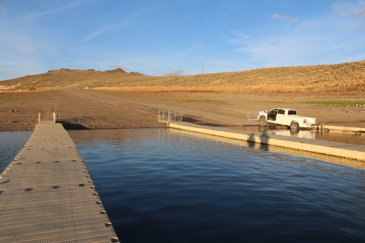 Camping at the Lud Drexler Park on the Salmon Falls Creek Reservoir