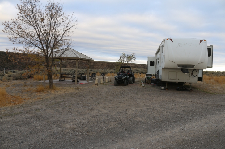 Camping at the Lud Drexler Park on the Salmon Falls Creek Reservoir