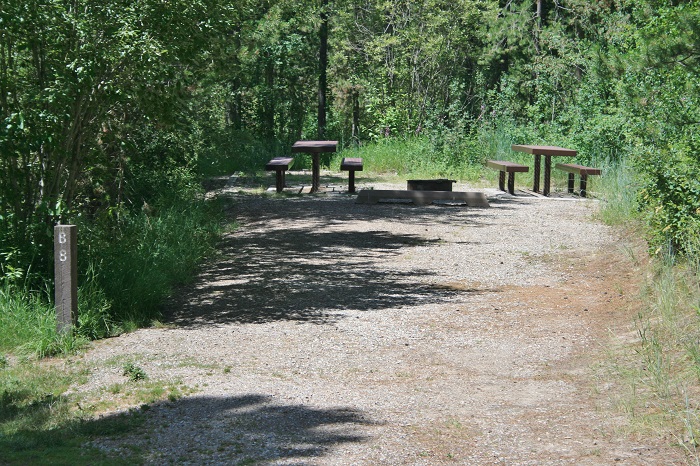 A picture of the group camping sites in Alpine Campground on Palisades Reservoir in eastern Idaho.