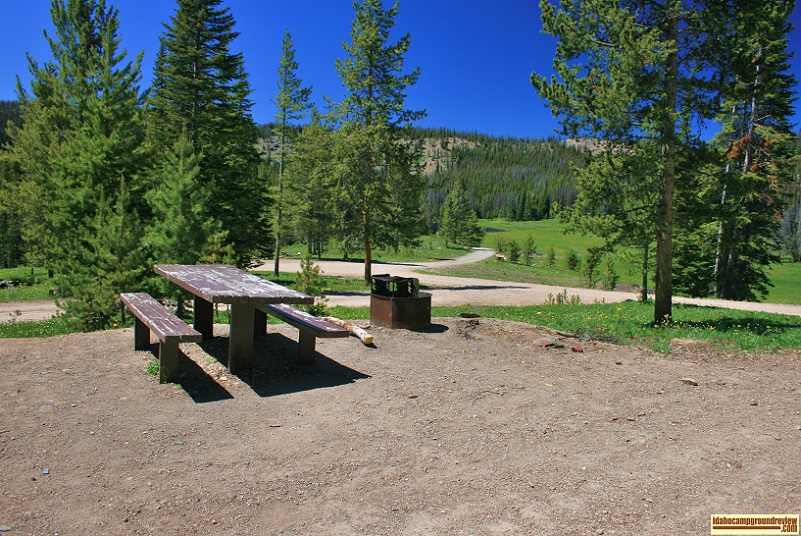 Bayhorse Lake Campground