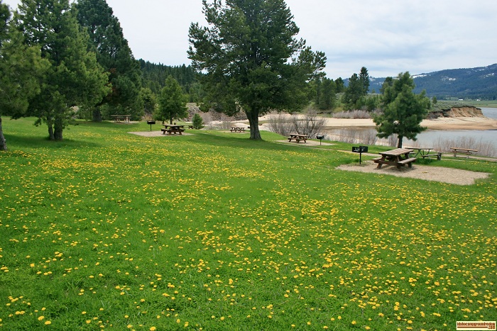 Snowbank Group Picnic Area