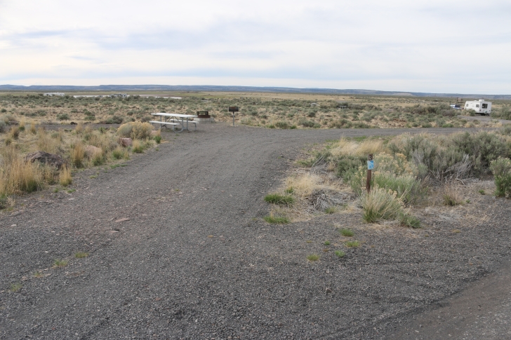 A guide to camping at Chickahominy Recreation Site - Oregon