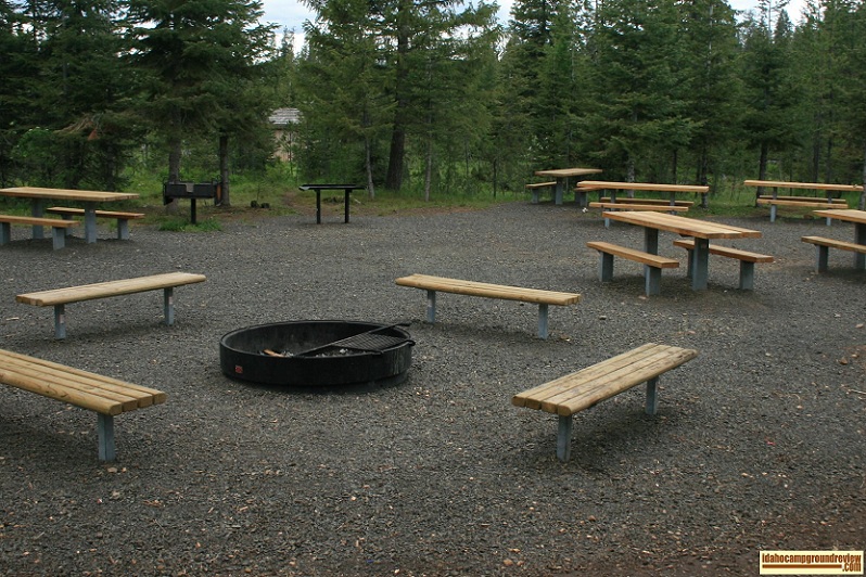 Cold Springs Campground near Lost Lake