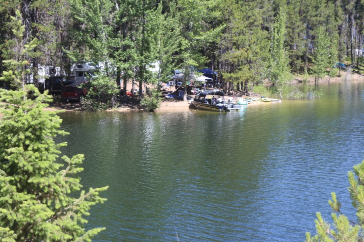 Camping at Cozy Cove Campground on Deadwood Reservoir