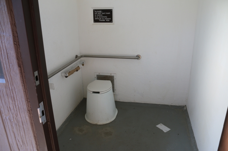 Camping at Deer Flat Campground in Idaho