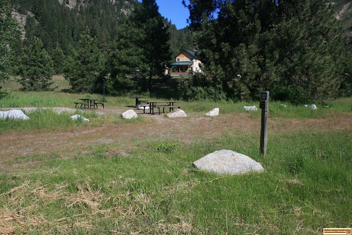 Elks Flat Campground Review, campsite 32