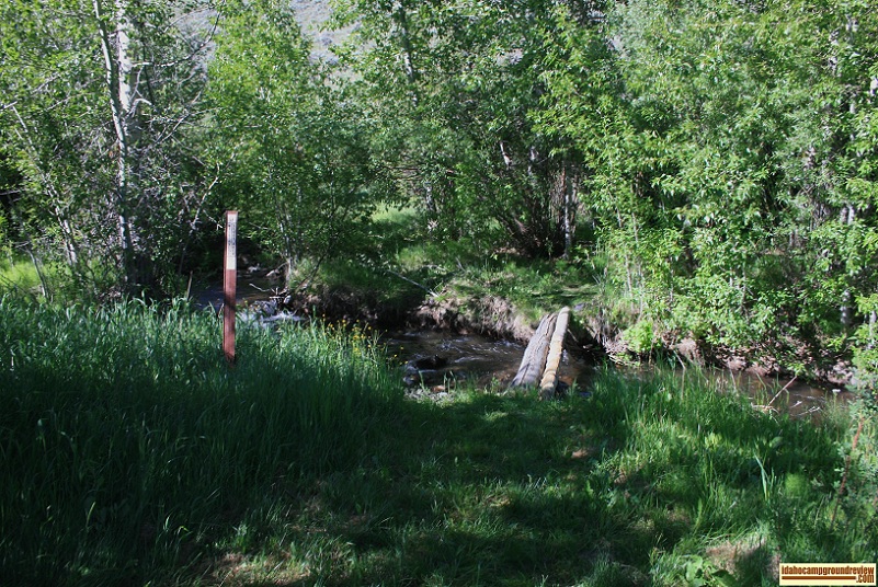 There is a trail from the camp site up to the Herd Lake along Herd Creek which requires that you cross the log bridge.
