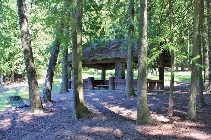 A group shelter for your family reunion.