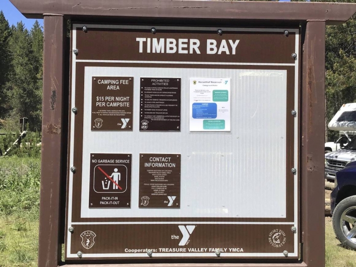 Camping in Horsethief Reservoir Campground