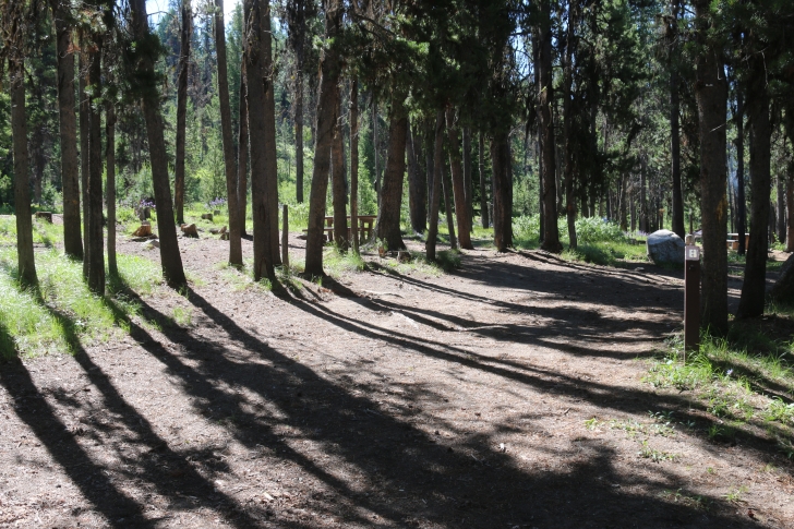 Camping at Howers Campground on Deadwood Reservoir in Idaho