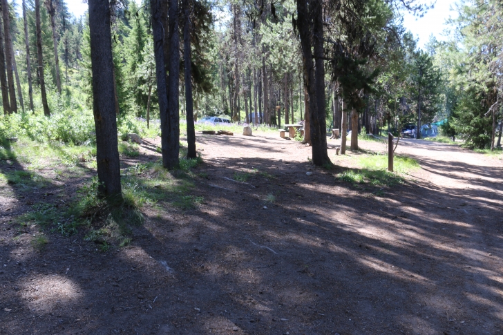 Camping at Howers Campground on Deadwood Reservoir in Idaho