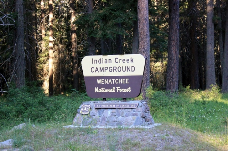 Camping in Washingtons Indian Creek Campground.