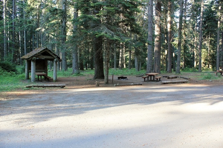 Camping in Washingtons Indian Creek Campground.