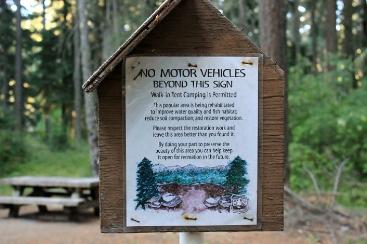 Camping in Washingtons Indian Creek Campground.