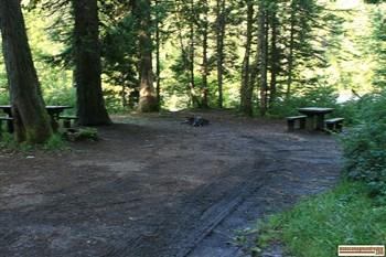 Knife Edge Campground on the Lochsa River
