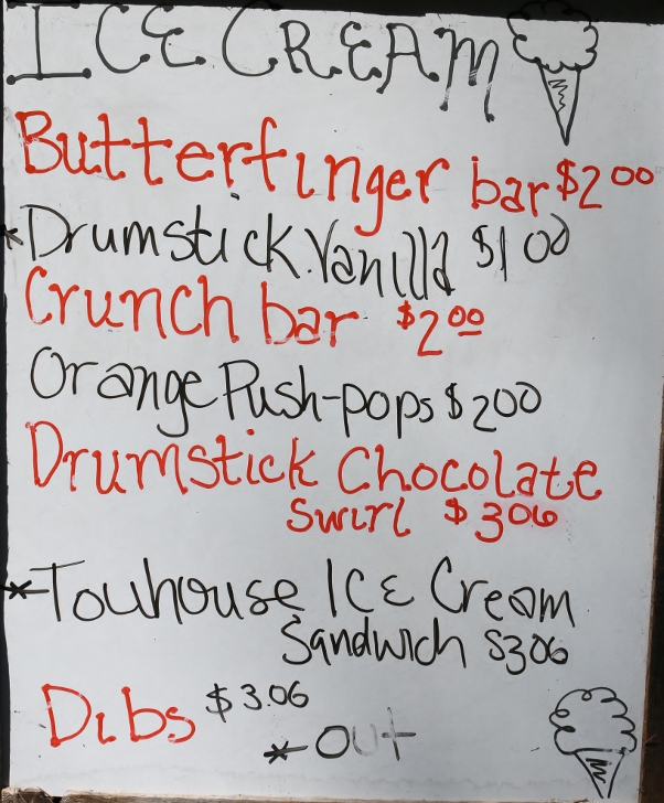 It was hot during our visit and the "Crunch Bar" hit the spot. 
