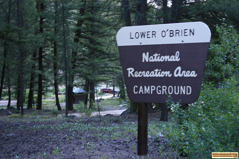 The sign at the entrance to Lower O'Brien Campground on the Salmon River.