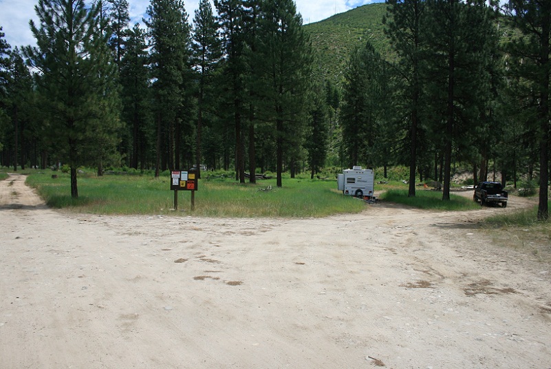 There are many sites like this scattered along the Payette river near the lowman fishing ponds.