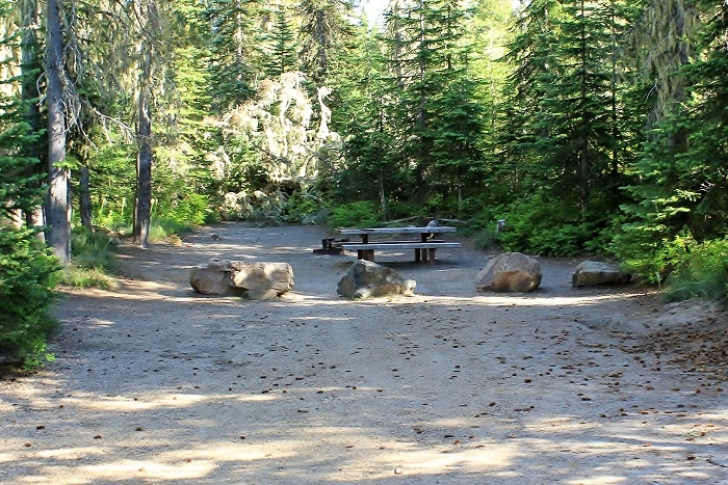 Camping in Washingtons Olallie Lake Campground.