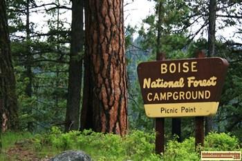 picnic point campground is a walk-in tent only camping area