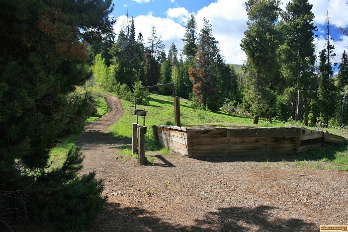 This stock loading ramp is located just above Loop "C".