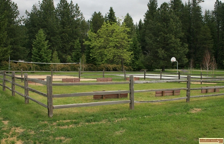 If you want to play a little basketball, volleyball or throw a horseshoe, Riley Creek Recreation Area has it all.