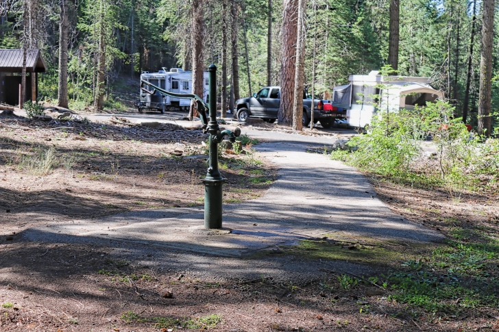 Camping in Sagehen Creek Campground at Sagehen reservoir.
