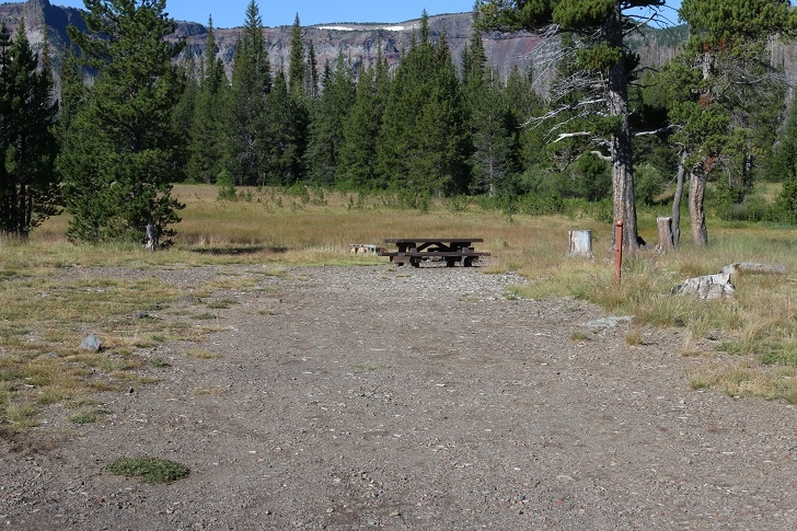 Camping in Oregons Three Creek Meadow Campground.