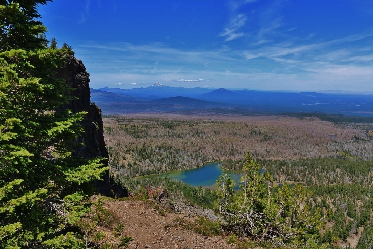 Camping in Oregons Three Creek Lake Campground.