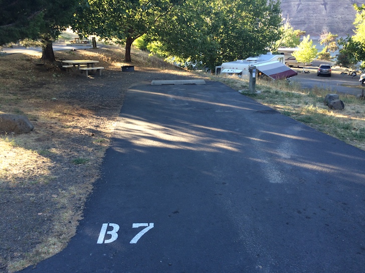 A picture of campsite 7 in loop b of woodhead park