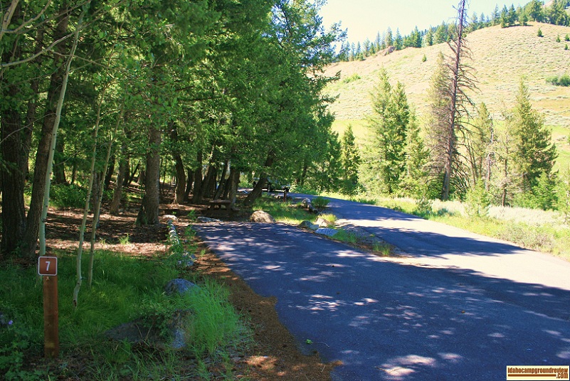 RV camping site #7 in Wood River Campground.