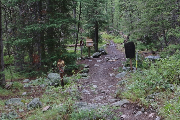 Hiking to Alice Lake in the Sawtooth Mountains of Idaho.