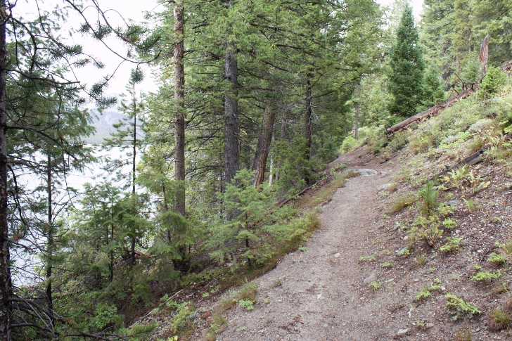 Hiking to Alice Lake in the Sawtooth Mountains of Idaho.
