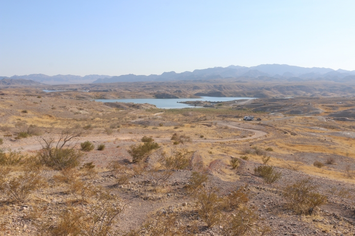 Free camping on Eight Mile Road at Lake Meade in Nevada