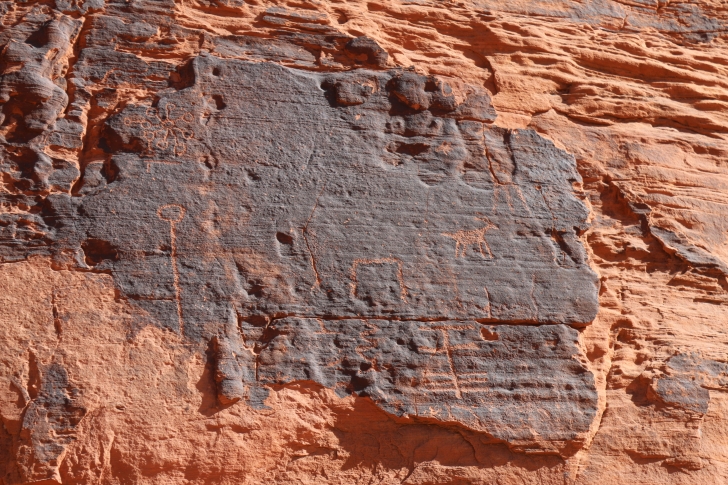 A guide to Valley of Fire State Park in Nevada.