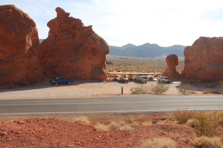 A guide to Valley of Fire State Park in Nevada.